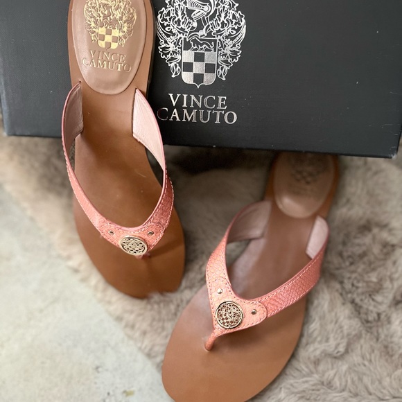 Vince Camaro Fusion Coral Snake Print 7M - Picture 1 of 3